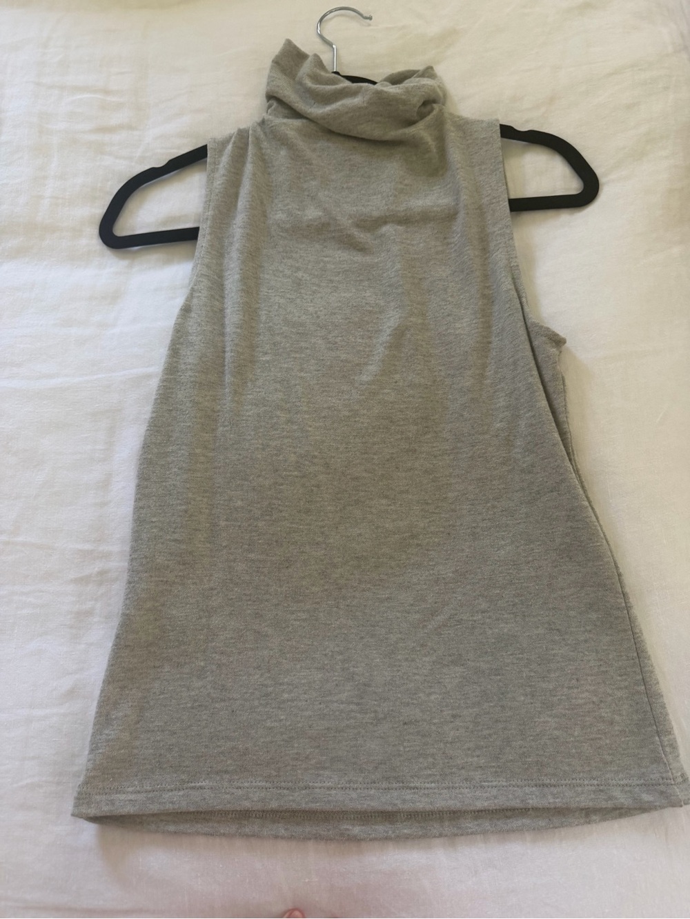 Banana Republic Sleeveless Neck Tank - XS